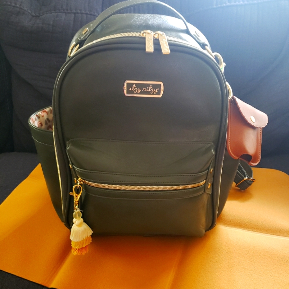 Itzy ritzy crew mini